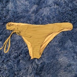 O’Neill Brown Bikini Bottoms (size m)
